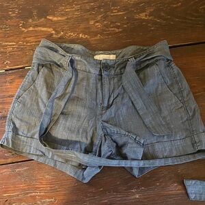 Banana republic size 0 shorts, 97% cotton